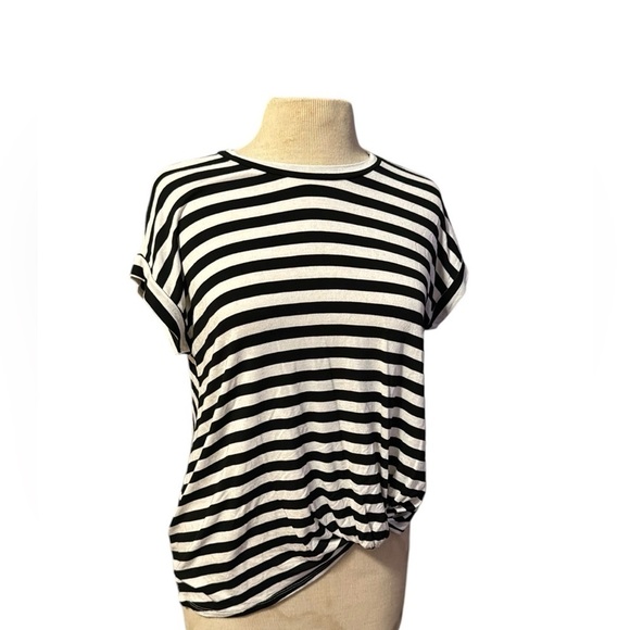 A.OK Coevolution Brand Black and White striped modal Tee-shirt size Medium - Picture 2 of 5
